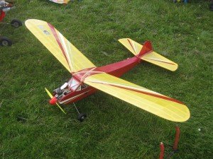 Sunduster R/C Version with Frog 500 power